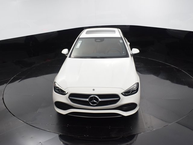 Vehicle image 4 of 41
