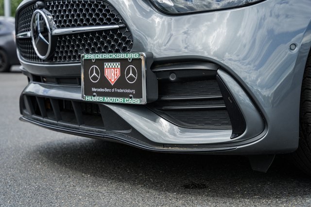 Vehicle image 13 of 42