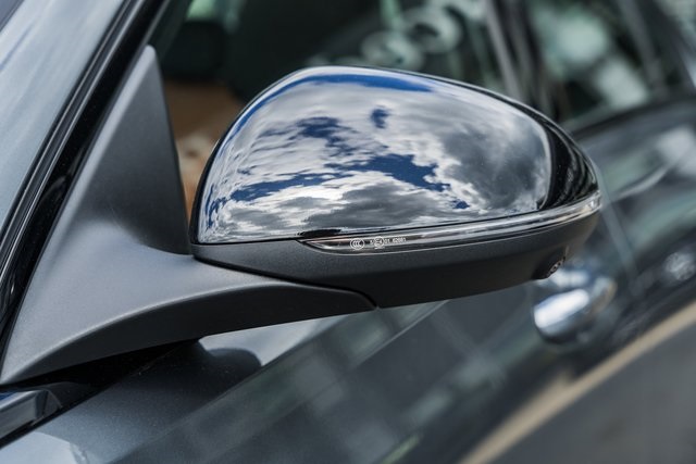 Vehicle image 14 of 42