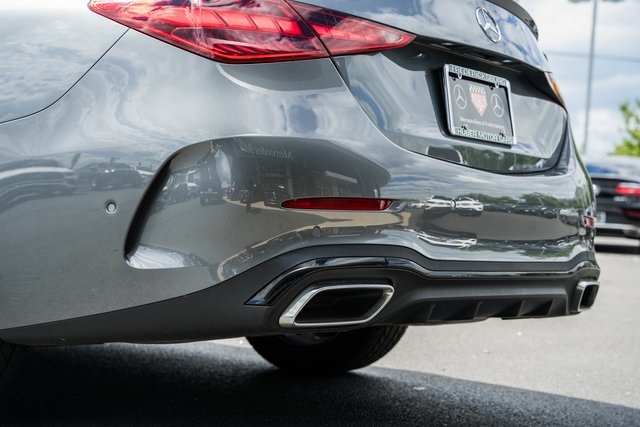 Vehicle image 5 of 42