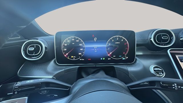Vehicle image 12 of 18