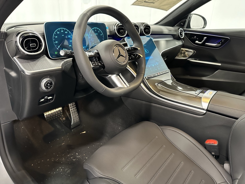Vehicle image 19 of 24