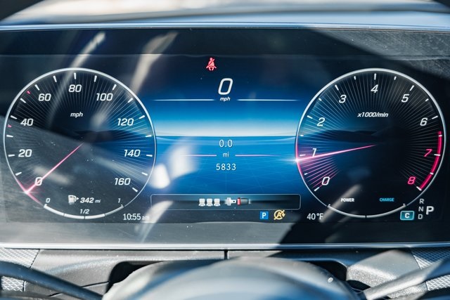 Vehicle image 41 of 42