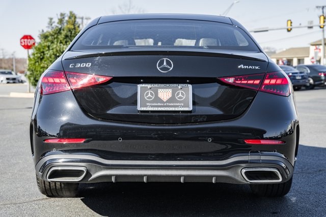 Vehicle image 4 of 42