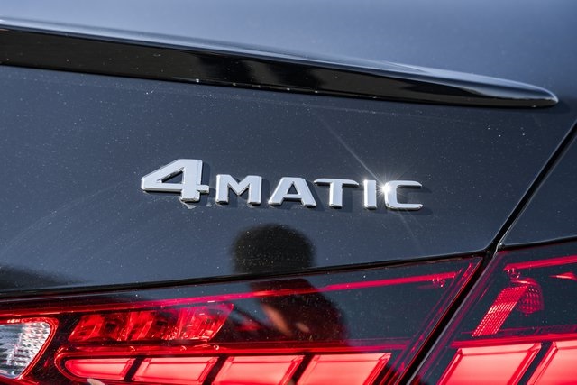 Vehicle image 10 of 42