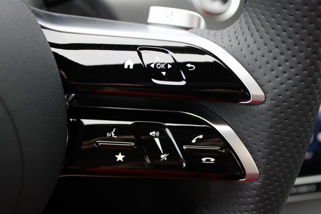 Vehicle image 11 of 45