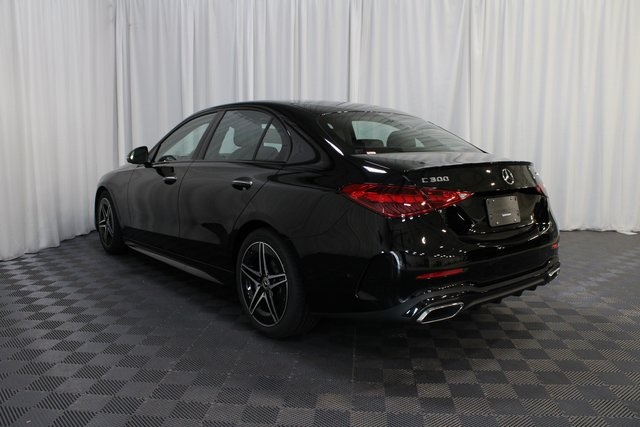 Vehicle image 39 of 45