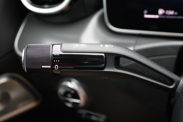 Vehicle image 9 of 45