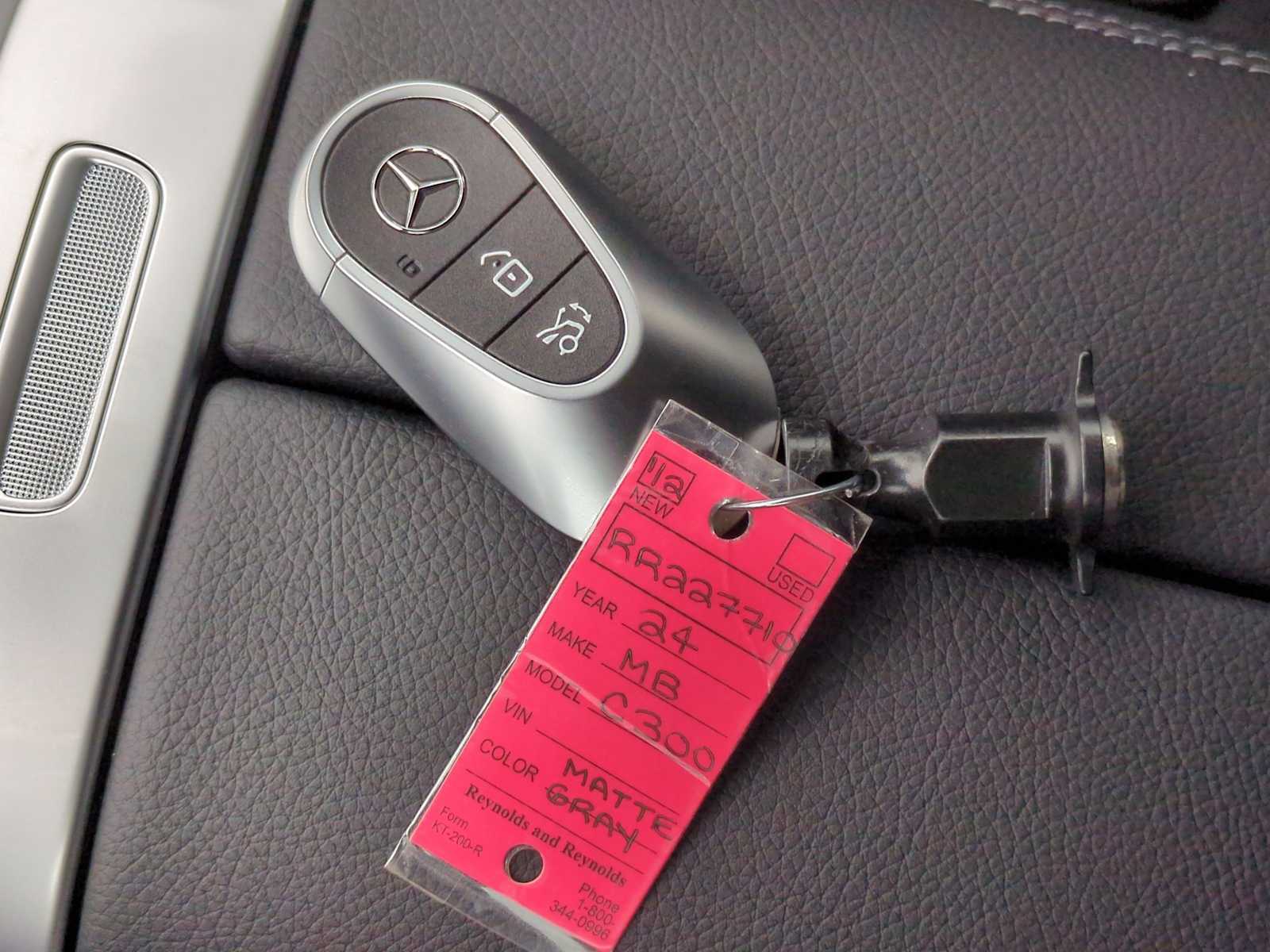 Vehicle image 26 of 38