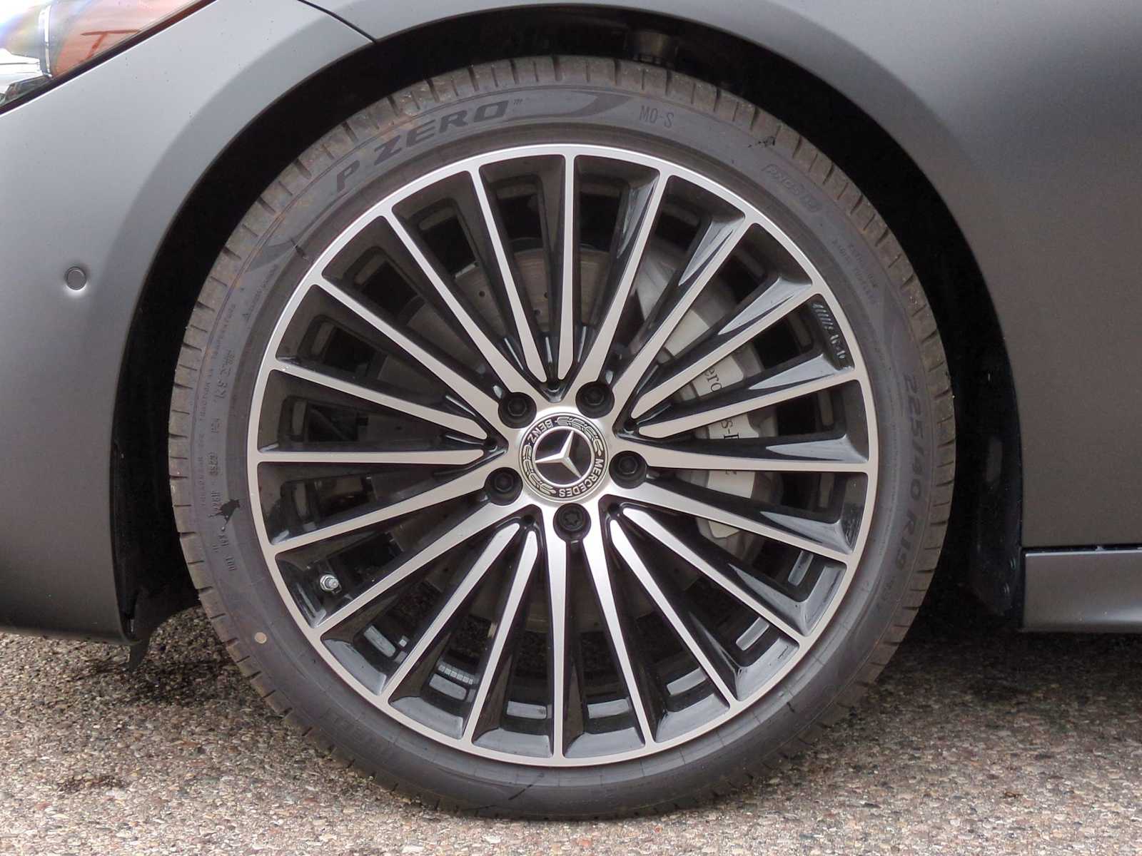 Vehicle image 11 of 38