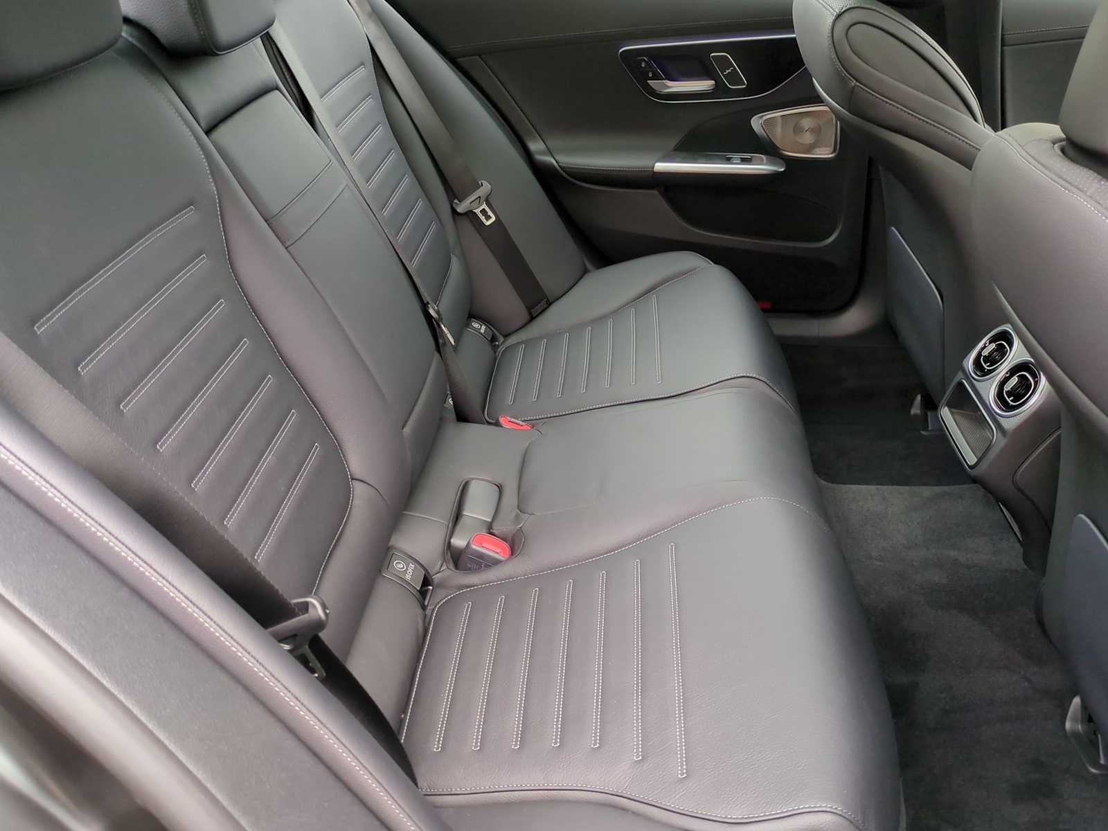 Vehicle image 13 of 38