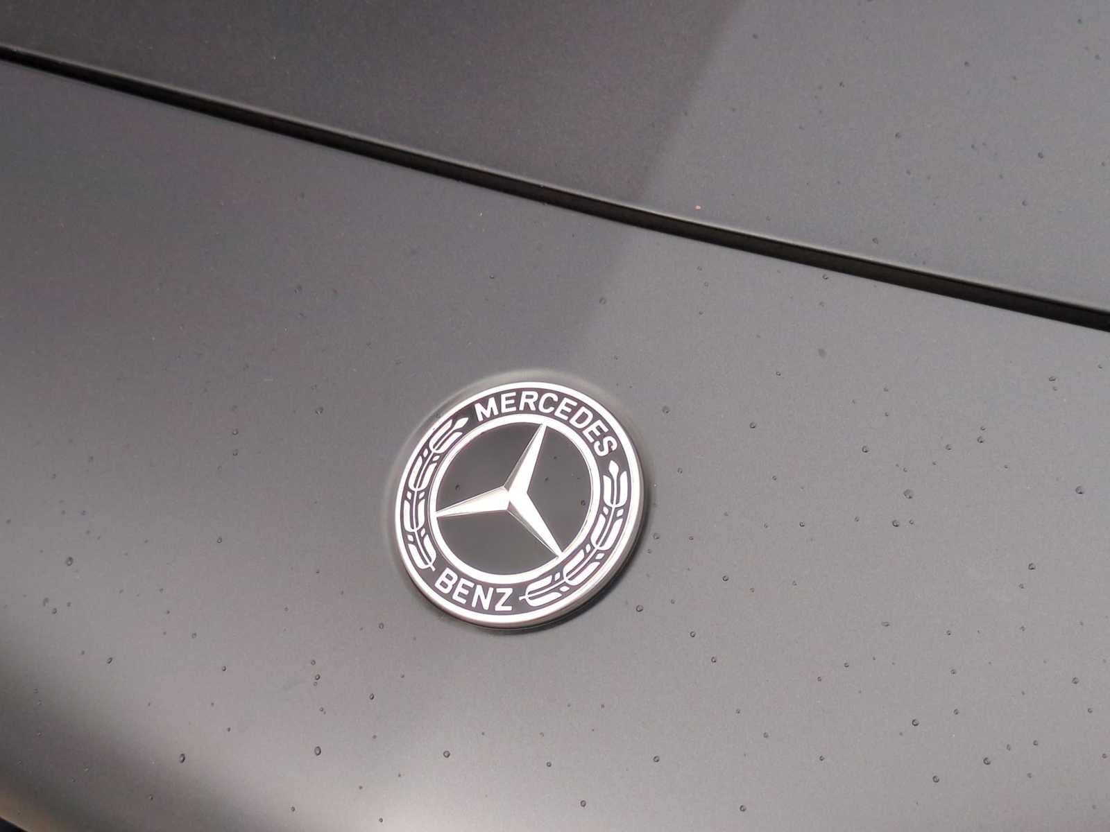Vehicle image 27 of 38