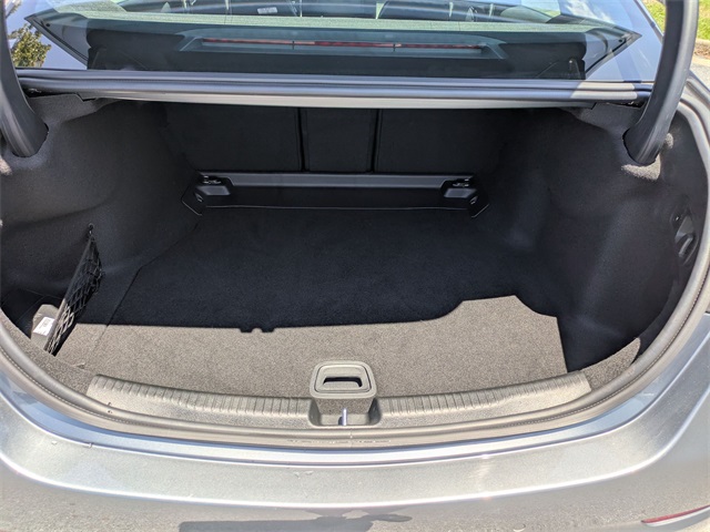 Vehicle image 11 of 27