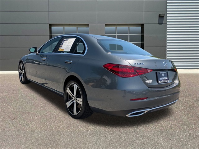 Vehicle image 7 of 27