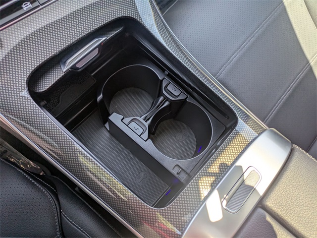 Vehicle image 23 of 27