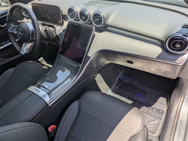 Vehicle image 16 of 27