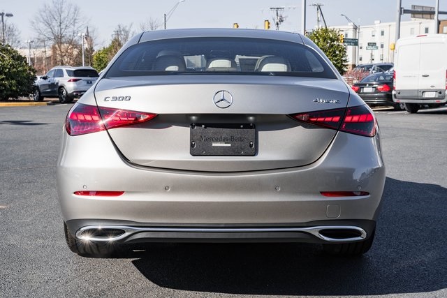 Vehicle image 4 of 38