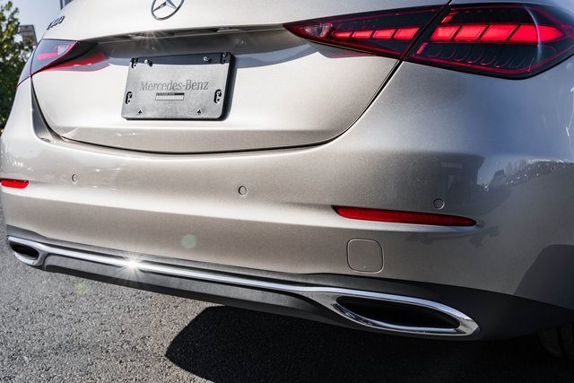 Vehicle image 9 of 38