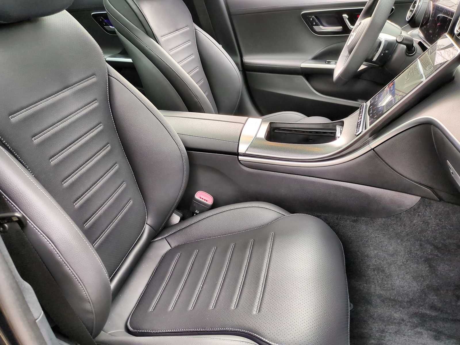 Vehicle image 15 of 37