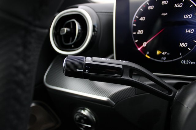 Vehicle image 13 of 33