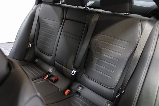 Vehicle image 17 of 41