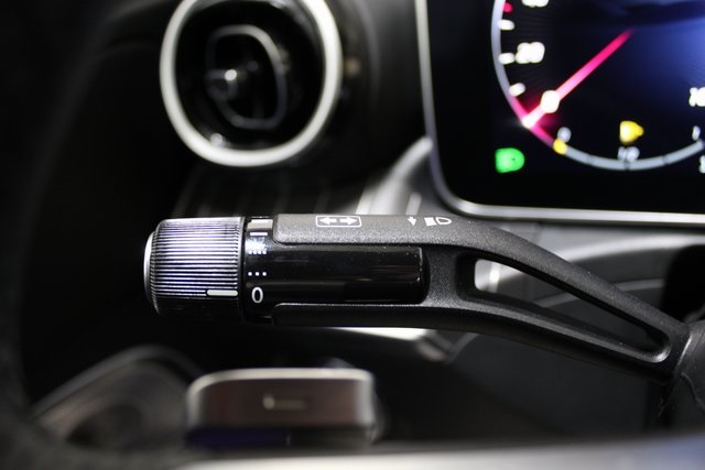 Vehicle image 27 of 41