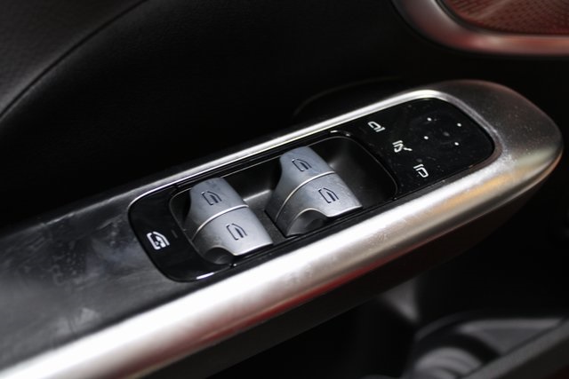 Vehicle image 29 of 41
