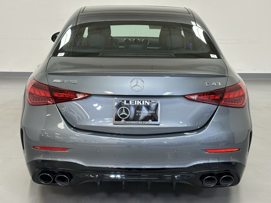 Vehicle image 6 of 24