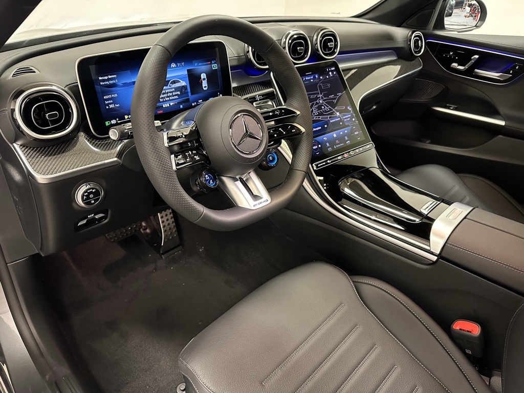 Vehicle image 20 of 24