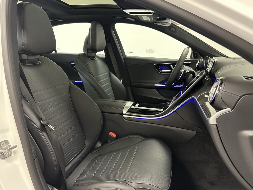 Vehicle image 12 of 23