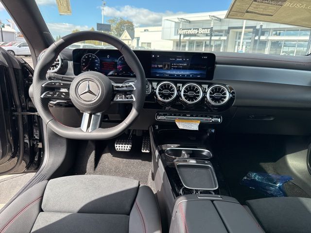 Vehicle image 14 of 17
