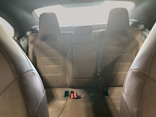 Vehicle image 11 of 12