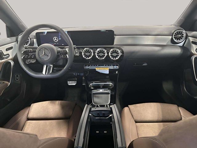 Vehicle image 9 of 12