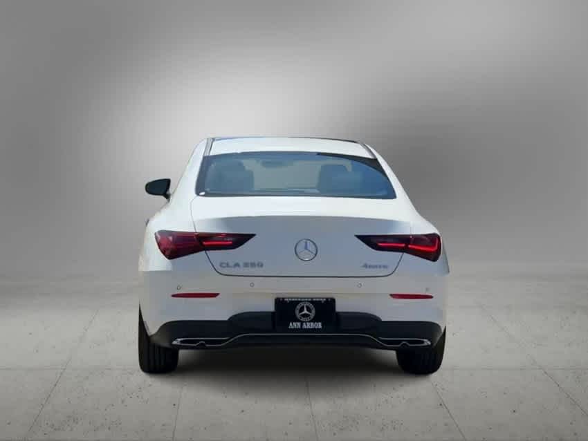 Vehicle image 8 of 37