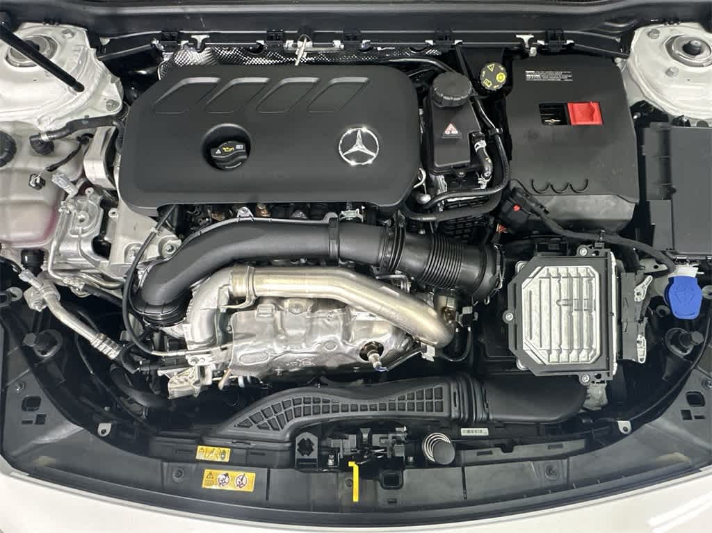 Vehicle image 14 of 37