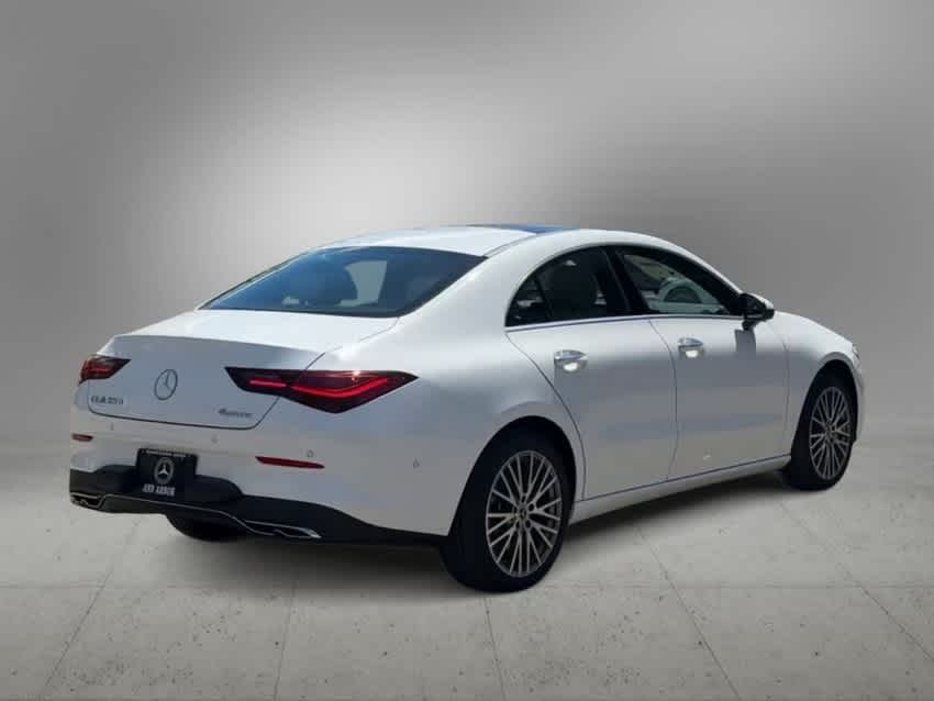 Vehicle image 6 of 37