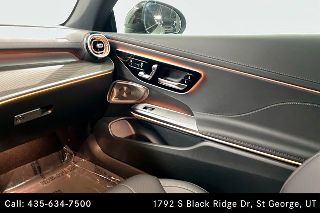Vehicle image 14 of 20