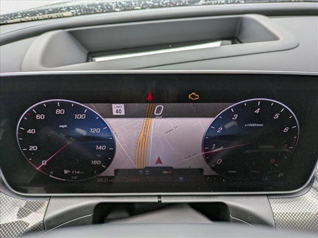 Vehicle image 14 of 18