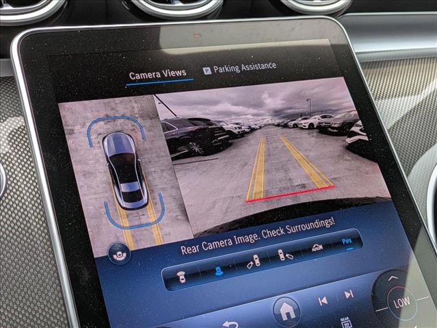 Vehicle image 15 of 18