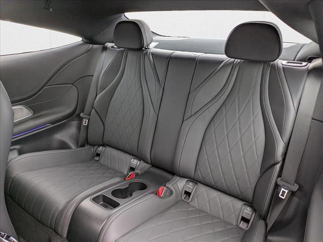 Vehicle image 10 of 18