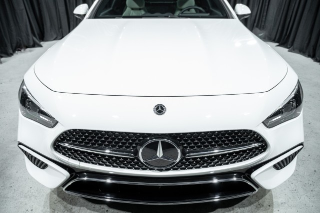 Vehicle image 5 of 23
