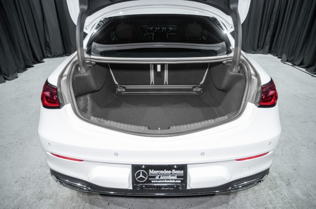 Vehicle image 10 of 23