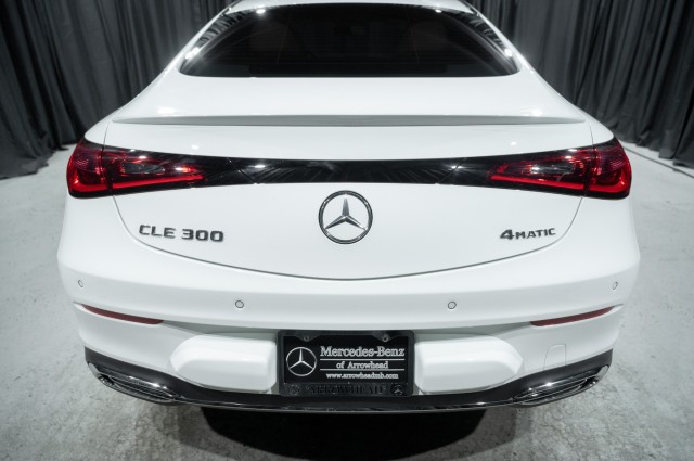 Vehicle image 4 of 23