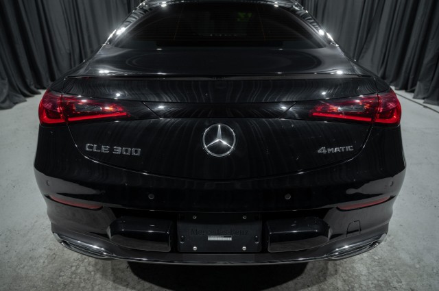 Vehicle image 5 of 23