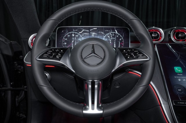 Vehicle image 22 of 23