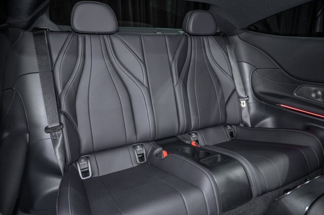 Vehicle image 17 of 23
