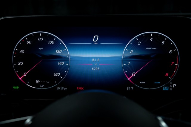 Vehicle image 9 of 23