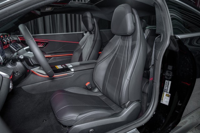 Vehicle image 15 of 23