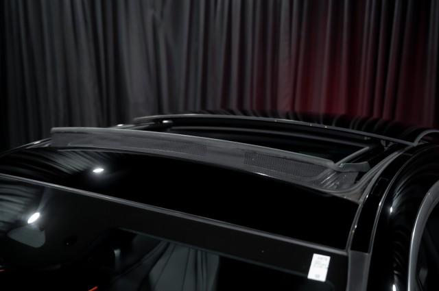 Vehicle image 10 of 23