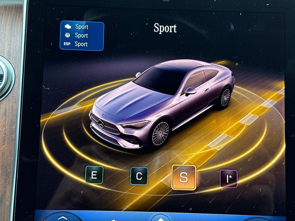 Vehicle image 26 of 30